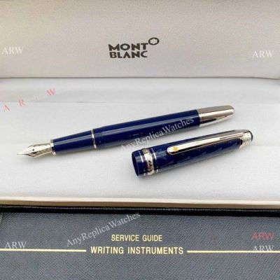 Mid-size / Montblanc Le Petit Prince Classique Dark Blue Fountain 145 AAA Replica